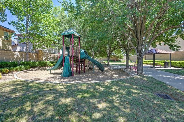 611 Equinox Loop, Lincoln, CA 95648