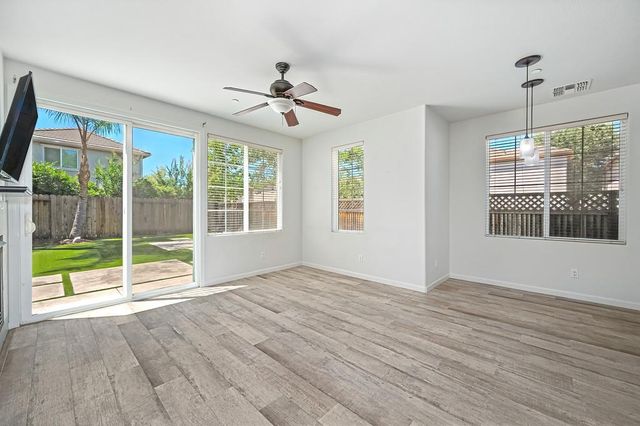 611 Equinox Loop, Lincoln, CA 95648