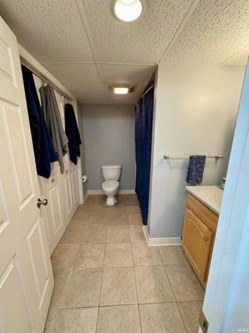 8201 W Smith Street, Yorktown, IN 47396