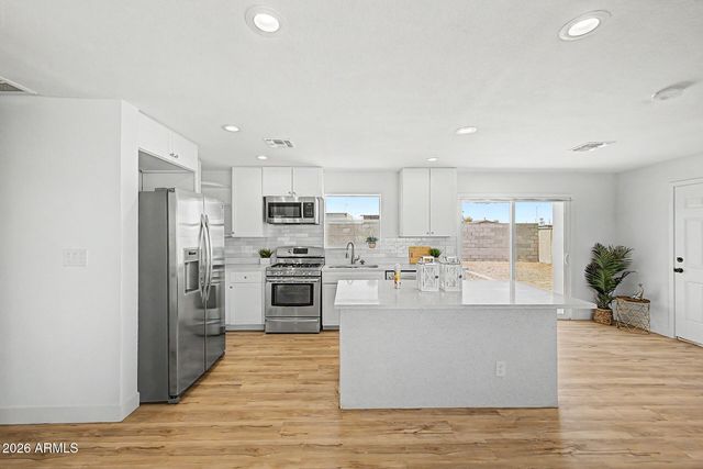 3746 W GRANT Street, Phoenix, AZ 85009