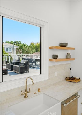 31927 Hayes Place, Laguna Beach, CA 92651