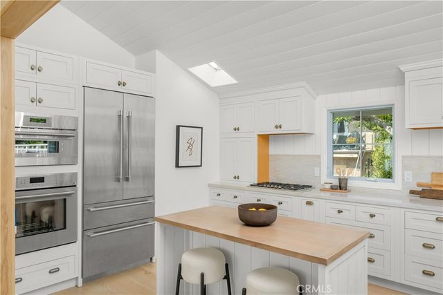 31927 Hayes Place, Laguna Beach, CA 92651