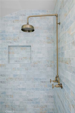 31927 Hayes Place, Laguna Beach, CA 92651