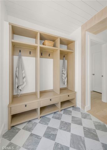 31927 Hayes Place, Laguna Beach, CA 92651