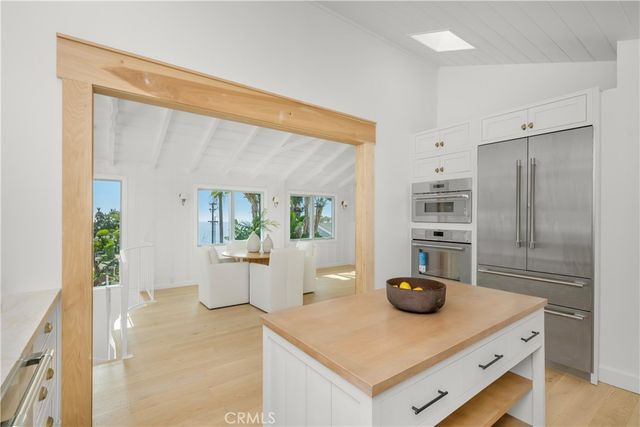 31927 Hayes Place, Laguna Beach, CA 92651