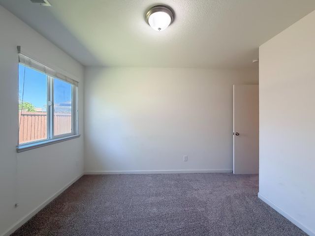 1572 Minories Dr, Plumas Lake, CA 95961