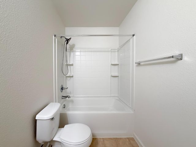 1572 Minories Dr, Plumas Lake, CA 95961