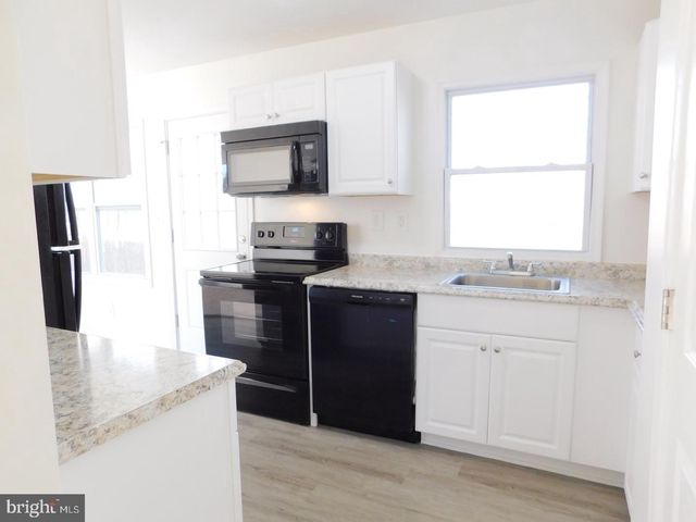 151 W RUTHERFORD DR, Newark, DE 19711