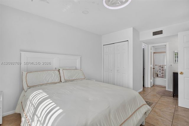 700 SE 2nd Ave 417, Deerfield Beach, FL 33441