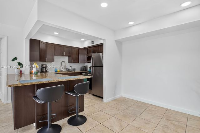 700 SE 2nd Ave 417, Deerfield Beach, FL 33441
