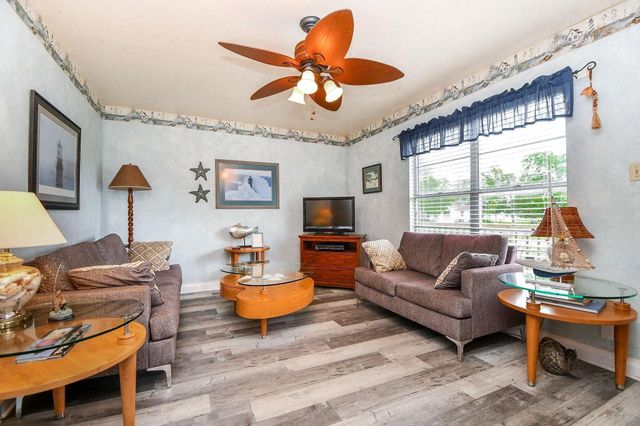 1301 2nd Street, Palacios, TX 77465