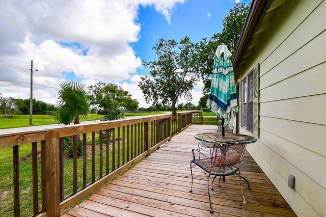 1301 2nd Street, Palacios, TX 77465