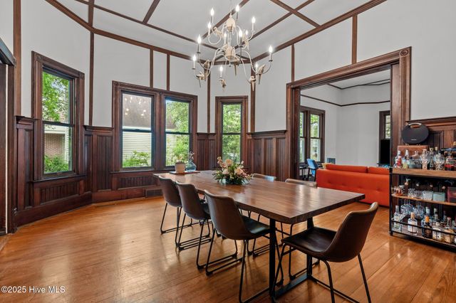 802 N Poplar Street, Aberdeen, NC 28315