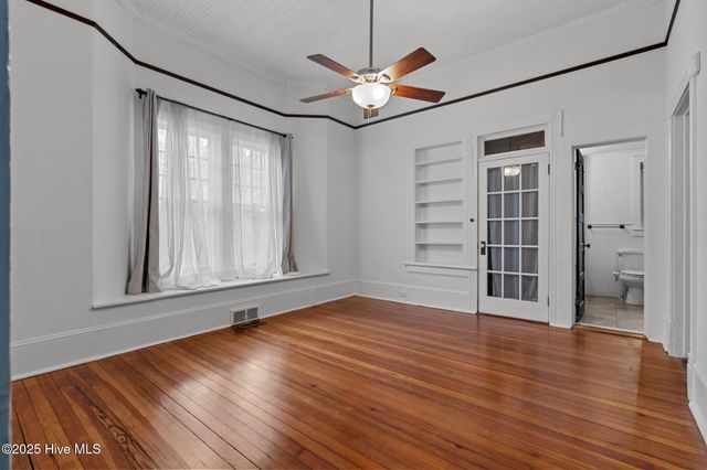 802 N Poplar Street, Aberdeen, NC 28315