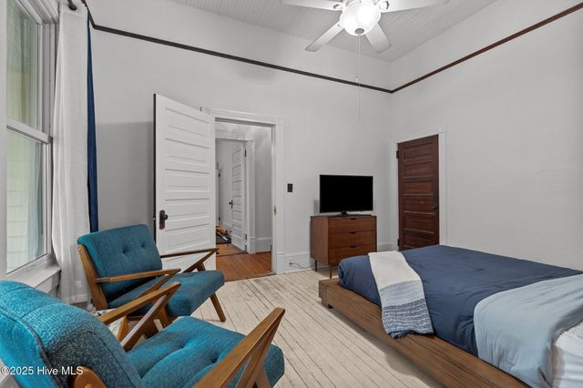 802 N Poplar Street, Aberdeen, NC 28315