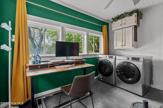 802 N Poplar Street, Aberdeen, NC 28315