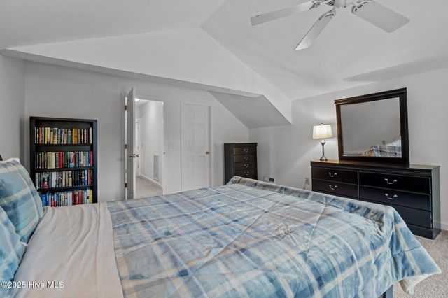 802 N Poplar Street, Aberdeen, NC 28315