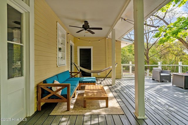 802 N Poplar Street, Aberdeen, NC 28315