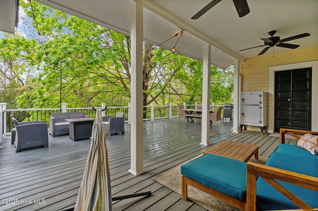 802 N Poplar Street, Aberdeen, NC 28315