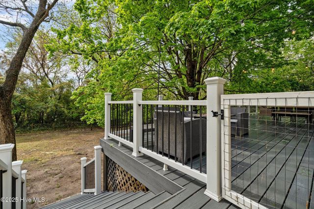 802 N Poplar Street, Aberdeen, NC 28315