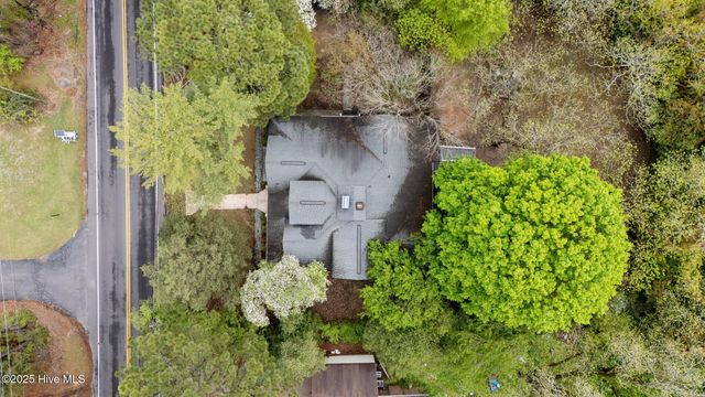 802 N Poplar Street, Aberdeen, NC 28315