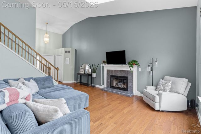 1265 Theresa Drive, Fenton Charter Township, MI 48430