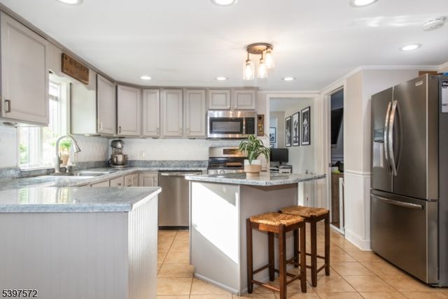 2 Tomahawk Trl, Wantage Twp., NJ 07461