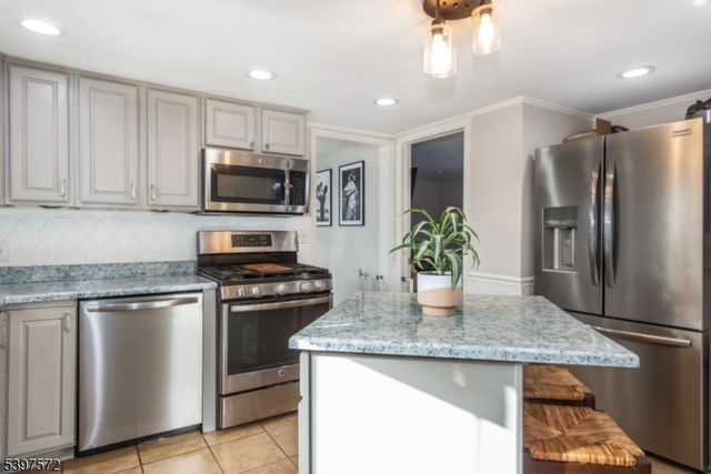 2 Tomahawk Trl, Wantage Twp., NJ 07461