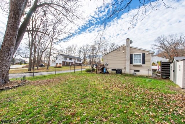 2 Tomahawk Trl, Wantage Twp., NJ 07461