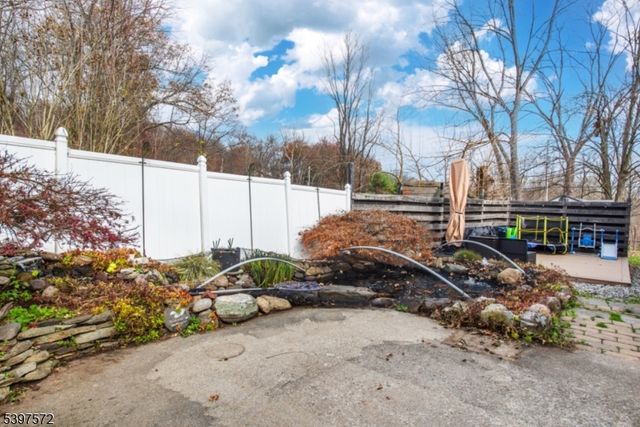 2 Tomahawk Trl, Wantage Twp., NJ 07461