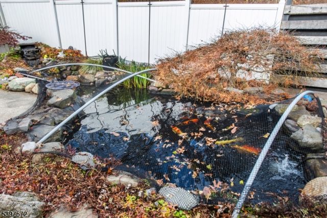 2 Tomahawk Trl, Wantage Twp., NJ 07461