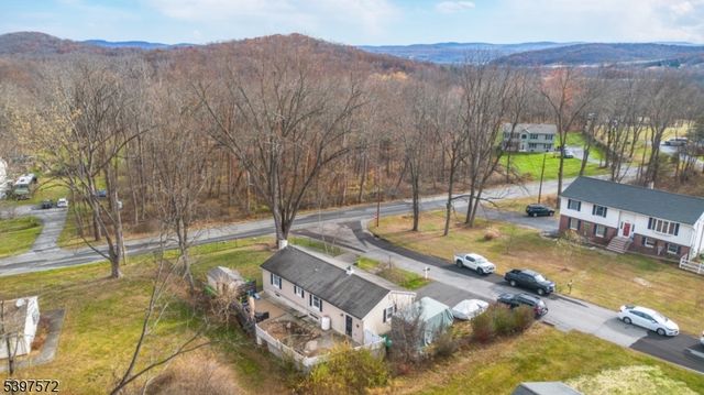 2 Tomahawk Trl, Wantage Twp., NJ 07461