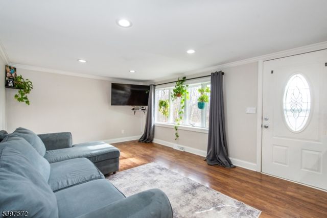 2 Tomahawk Trl, Wantage Twp., NJ 07461