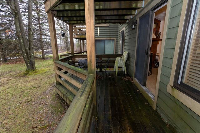 5008 Summit Dr, Hidden Valley, PA 15502