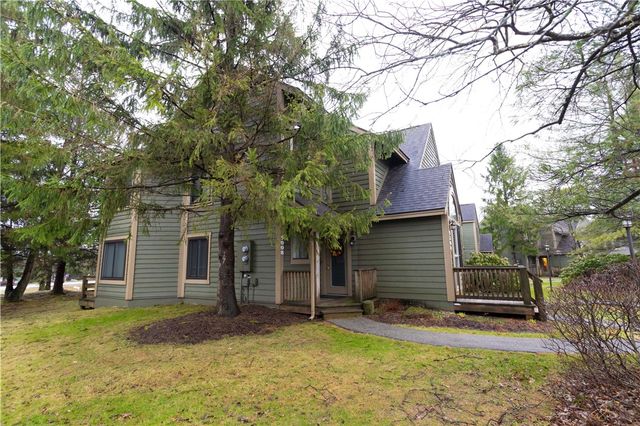 5008 Summit Dr, Hidden Valley, PA 15502