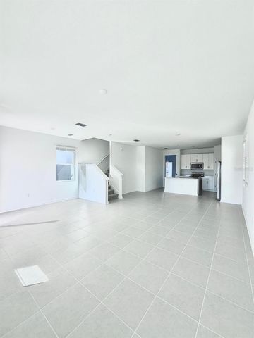 2165 STAKE OUT WAY, Apopka, FL 32703