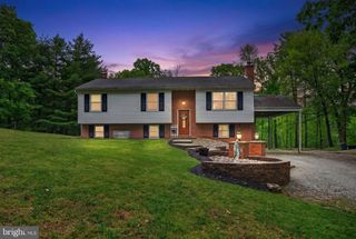 2726 ASPEN DR, Hampstead, MD 21074
