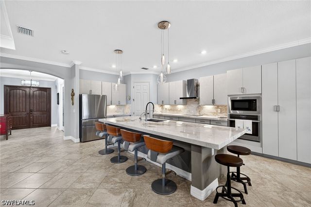 28008 Kerry CT, Bonita Springs, FL 34135