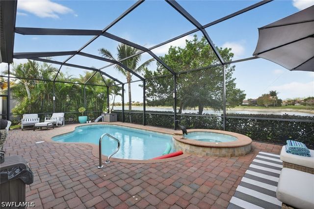 28008 Kerry CT, Bonita Springs, FL 34135