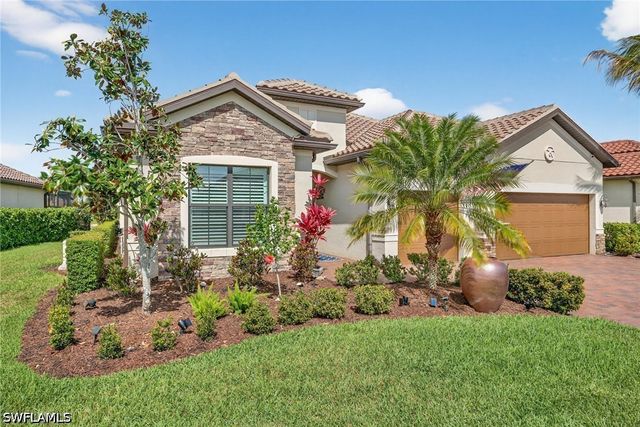 28008 Kerry CT, Bonita Springs, FL 34135