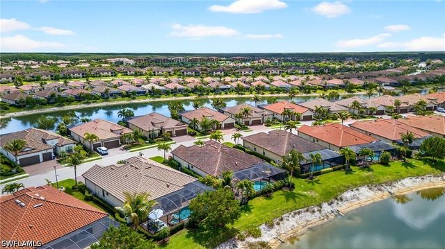 28008 Kerry CT, Bonita Springs, FL 34135