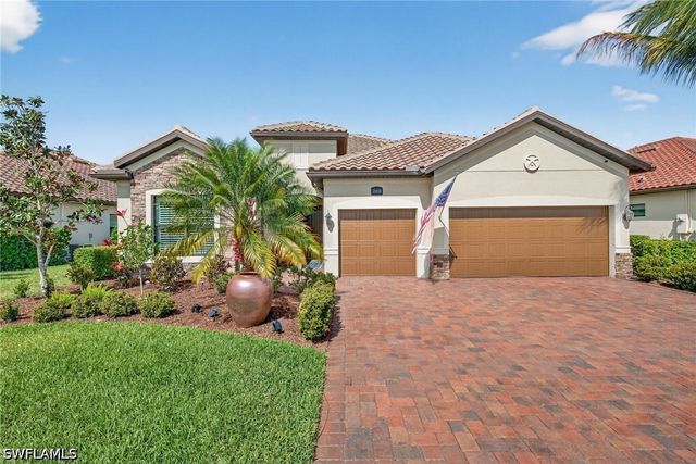 28008 Kerry CT, Bonita Springs, FL 34135