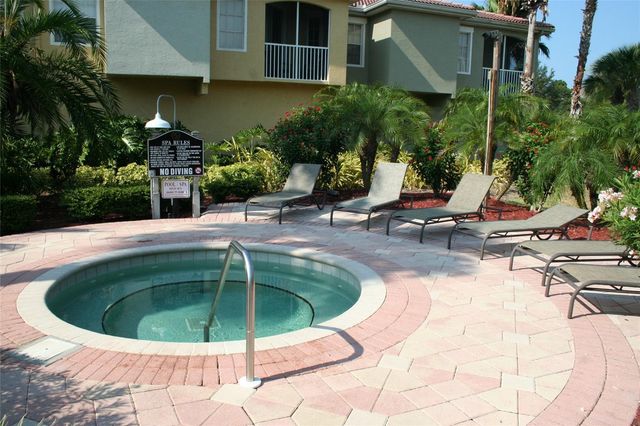 5691 BENTGRASS DRIVE 15-102, Sarasota, FL 34235