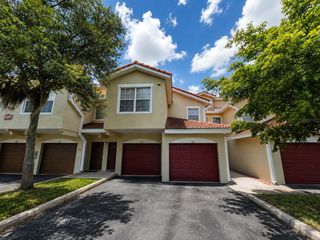 5691 BENTGRASS DRIVE 15-102, Sarasota, FL 34235