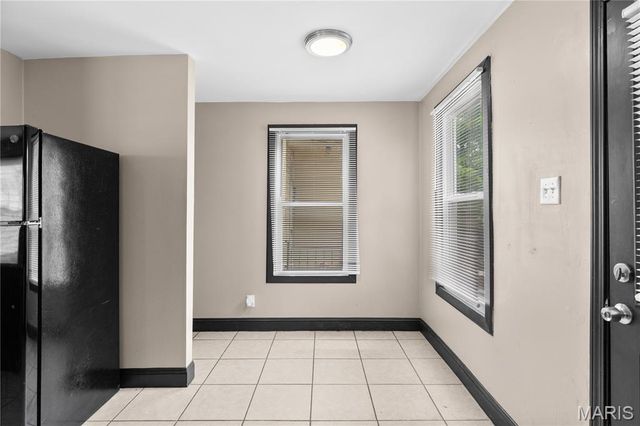3627 Cambridge Avenue, St Louis, MO 63143