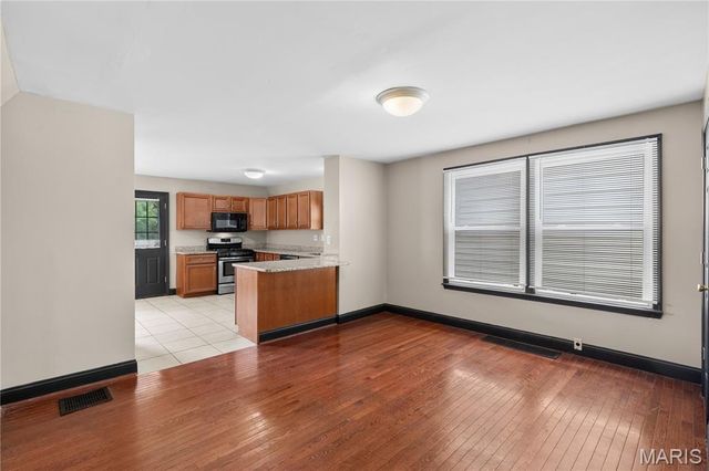 3627 Cambridge Avenue, St Louis, MO 63143