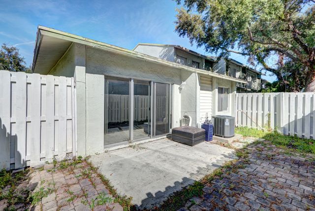 858 Crystal Lake Drive, Deerfield Beach, FL 33064