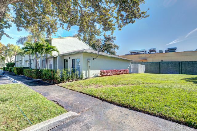 858 Crystal Lake Drive, Deerfield Beach, FL 33064