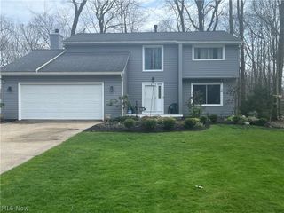 13330 S Partridge Drive, Valley View, OH 44125