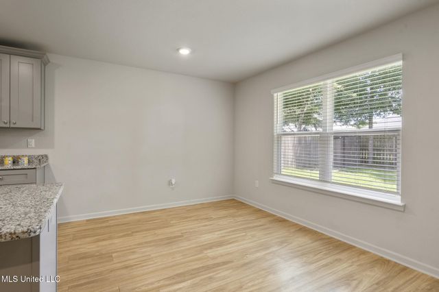 211 Hawthorne Drive, Long Beach, MS 39560